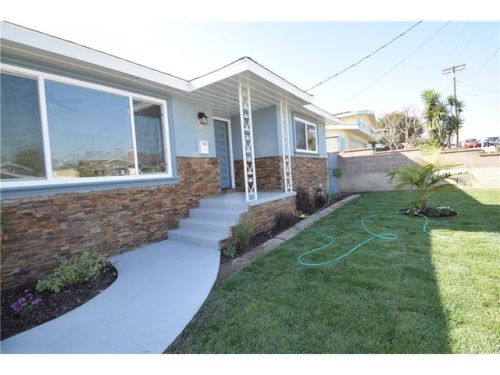 4516 130 St, Hawthorne CA  90250-5144 exterior