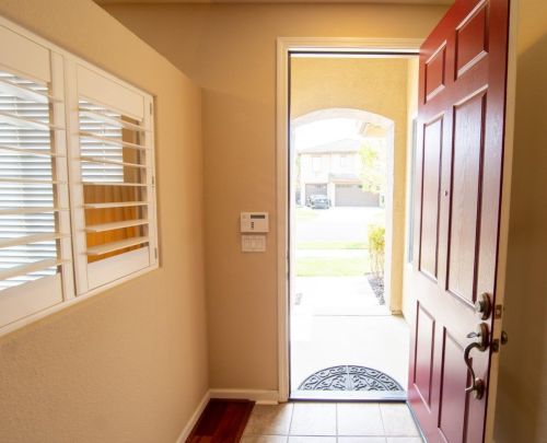 767 Red Barn Pl, Lathrop CA  95330-8975 exterior