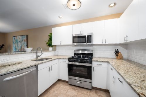 3503 Scenic Ct, Parsippany NJ  07834-3478 exterior