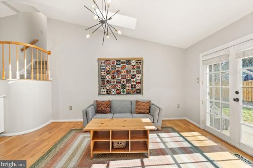 816 Anne St, Leesburg VA  20175-3426 exterior