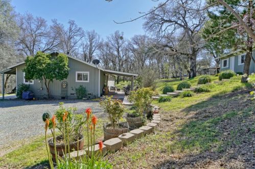 6336 Garden Park Dr, Garden Valley, CA 95633-9523