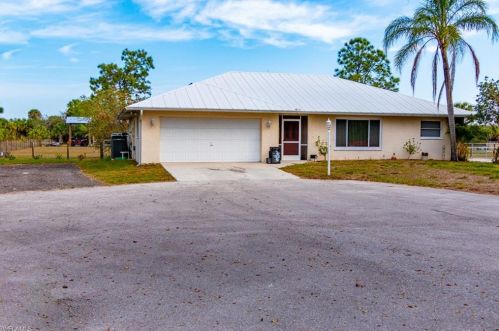 261 20th Ave, Naples FL  34120-2773 exterior