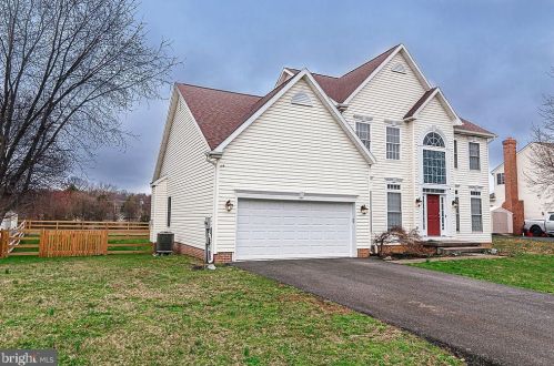 65 Doral Ct, Charles Town, WV 25414-3739