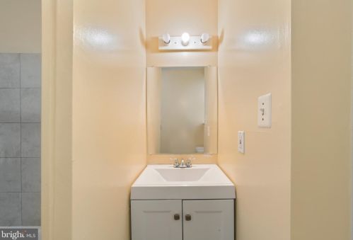 3621 Camden Ave, Camden NJ  08110-2226 exterior