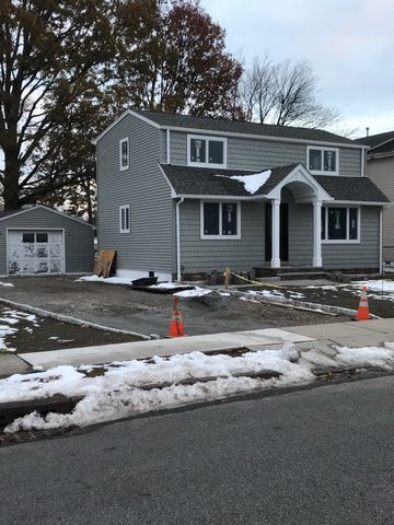 45 Edstan Dr, Moonachie, NJ 07074-1238