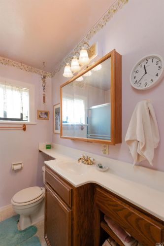 660 Hawthorne Ln, Willits CA  95490-3321 exterior