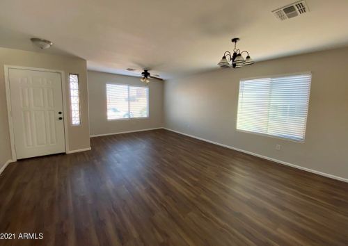 38266 Sandy Dr, San Tan Valley, AZ 85140-4411