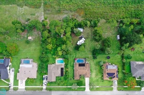 12151 Old Country Rd, West Palm Beach FL  33414-4816 exterior