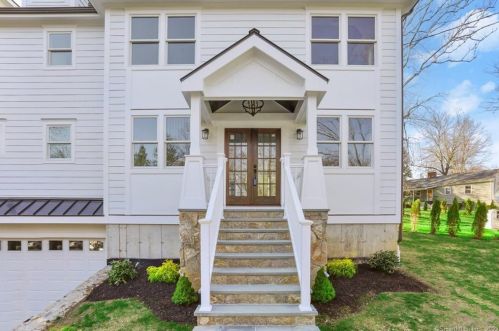 74 Woods End Rd, Stamford, CT 06905-2729