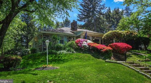8013 Heather Rd, Melrose Park, PA 19027-1309