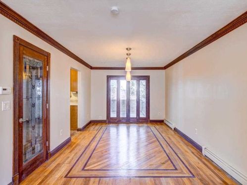 19 Hawthorn Ct, Fishkill NY  12524-2616 exterior