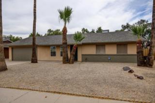 10613 45th Dr, Glendale, AZ 85304-4402