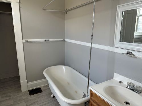 37 River Rd, Newport KY  41075-2317 exterior