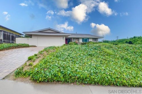 3566 Garrison St, San Diego, CA 92106-2143