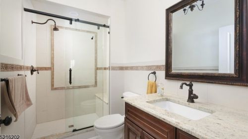 211 Seneca Pl, Westfield NJ  07090-4335 exterior