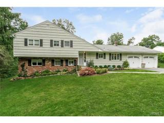 116 Rolling Hills Rd, Thornwood, NY 10594-1812