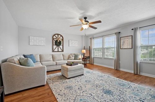 1232 Gneiss Dr, Mc Donald PA  15057-3561 exterior