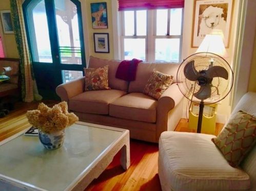 23 Ocean Ave, Marthas Vineyard, MA 02539-4523