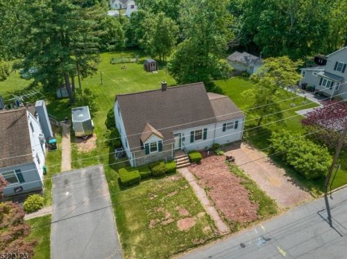 27 New York Ave, Flemington NJ  08822-1437 exterior