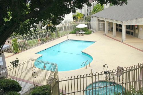 1630 Neil Armstrong St, Montebello CA  90640-2066 exterior