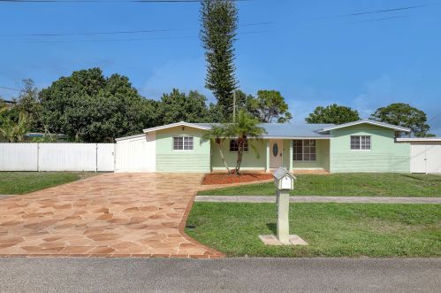 2639 Rockcrest Ct, West Palm Beach, FL 33415-8173