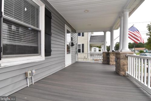 209 Delaware Ave, Harrington DE  19952-1236 exterior