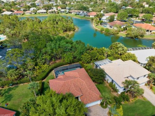 4023 Kent Ct, Naples, FL 34116-7310