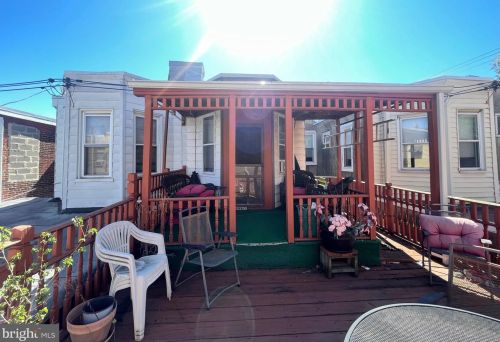 605 Belgrade St, Philadelphia, PA 19125-2717
