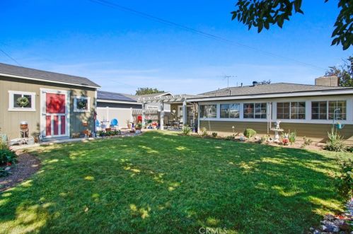 428 Greengrove Dr, Orange, CA 92866-2846