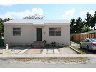 3420 2nd St, Miami, FL 33135-1002