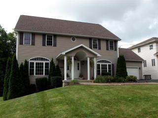 2605 Alexander St, Endicott, NY 13760-7212
