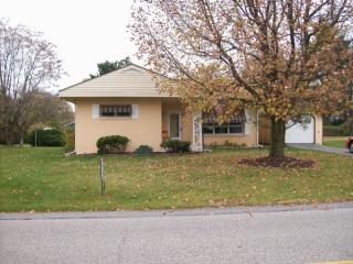 25 Wyrick Ave, Lees Cross Roads, PA 17257-1733