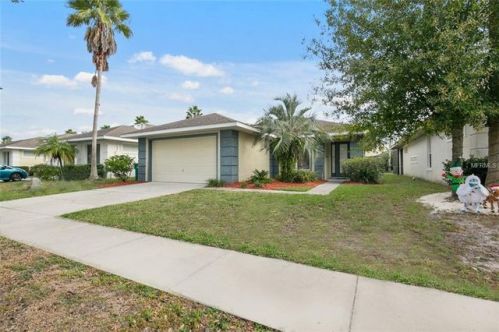 2911 Sunset Lakes Blvd, Kissimmee, FL 34747-1102