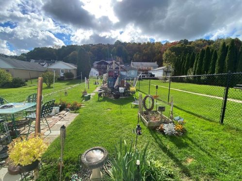 515 Washington St, Slatington PA  18080-1616 exterior
