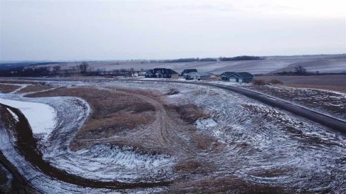 423 White St, Cuba City, WI 53803