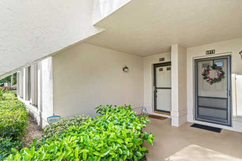 5917 Parkwalk Dr, Boynton Beach, FL 33472-2325
