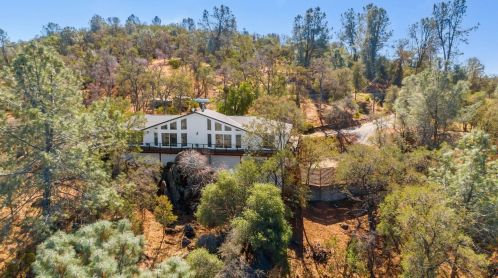1373 Stallion Way, Angels Camp, CA 95222-9507
