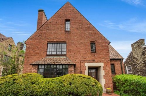 534 Glen Arden Dr, Pittsburgh, PA 15208-2809