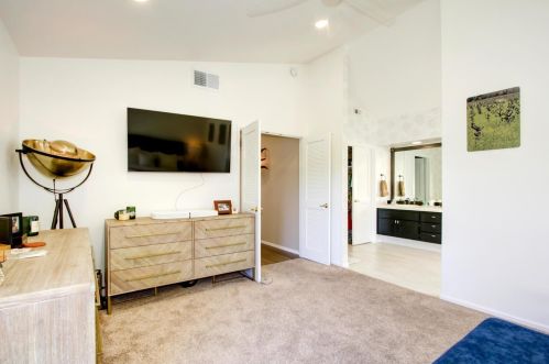 2021 Discovery Village Ln, Rancho Cordova CA  95670-3065 exterior