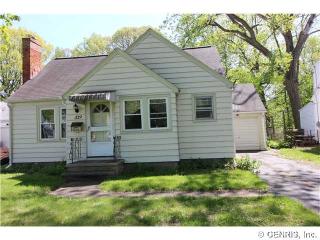 319 Forgham Rd, Rochester, NY 14616-3341