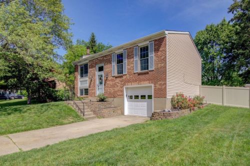 7996 Buckland Dr, Cincinnati, OH 45249-1205