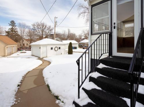 4231 Minnehaha Ave, Minneapolis MN 55406-3303 exterior