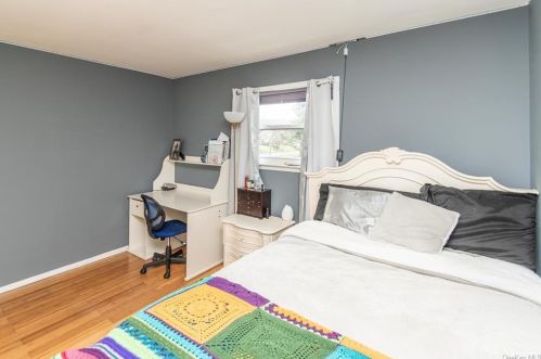 3 Capital Dr, Washingtonville NY  10992-1384 exterior