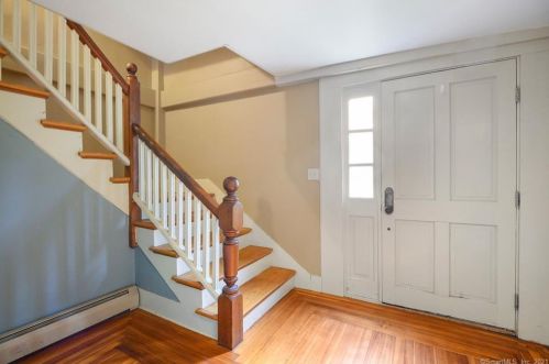 193 Old Norwich Rd, Quaker Hill, CT 06375-1223