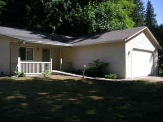 14629 Lake Goodwin Rd, Camano Island, WA 98292-7792