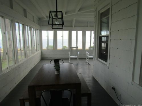 48 Beach Ave, Milford CT  06460-8155 exterior