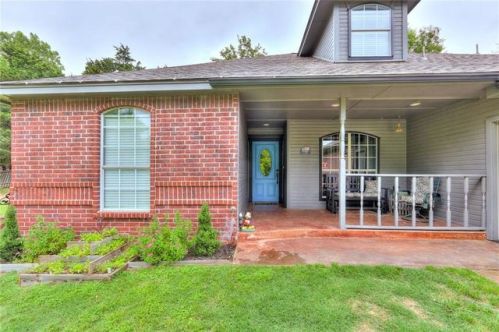 20593 Center St, Harrah, OK 73045-9787