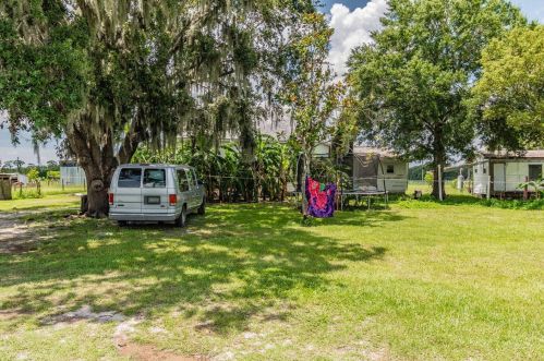 15621 Carlton Lake Rd, Wimauma FL  33598-5401 exterior