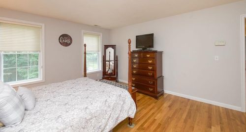 15 Coventry Ln, Salem NH 03079-1369 exterior