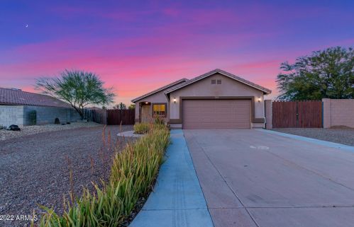 7514 Palmaire Ave, Glendale, AZ 85303-2422